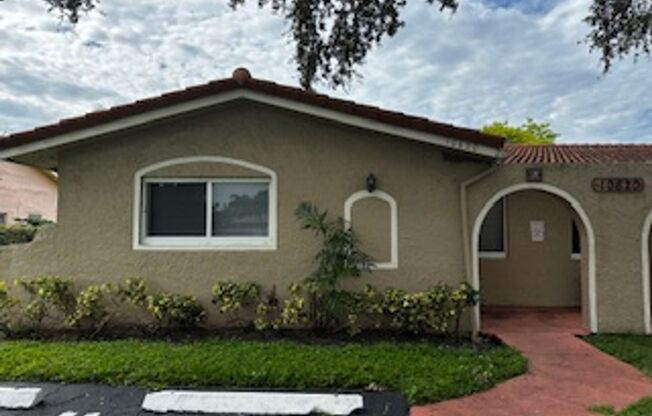 10620 NW 37th St