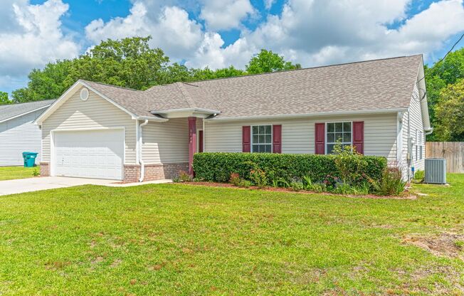 4 Bedroom South of I-10 w/ a Pool!