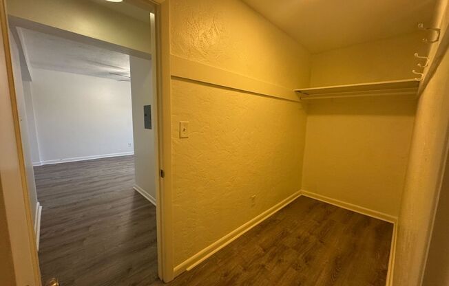 Studio, 1 bath, 411 sqft, $1,150, Unit 316