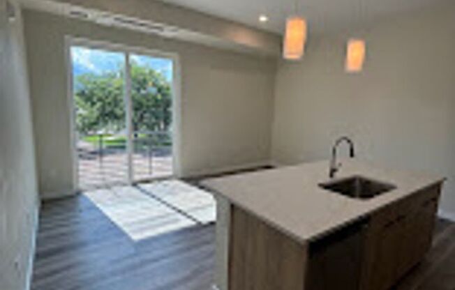 1 bed, 1 bath, 586 sqft, $1,599, Unit 820 #303