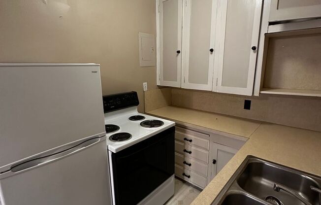 Studio, 1 bath, 429 sqft, $1,450, Unit Unit 307