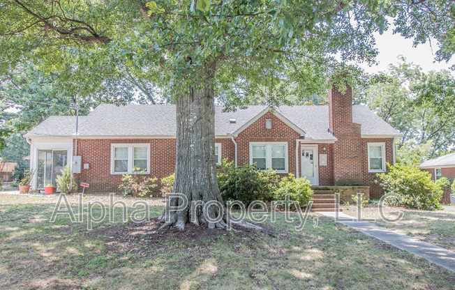 8 CRES RDG DR