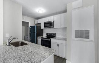 1 bed, 1 bath, 583 sqft, $1,400