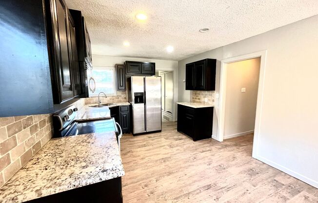 Stunning Updated 4-Bedroom Home minutes from Texas Tech!