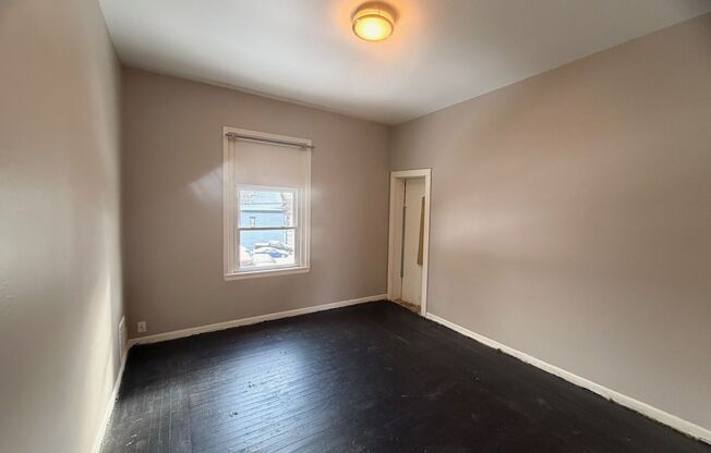 2500 W Fond Du Lac Ave