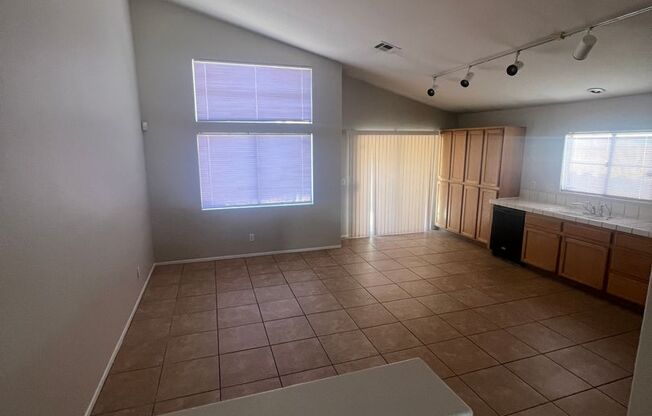 Single Story Home. Rent Ready!