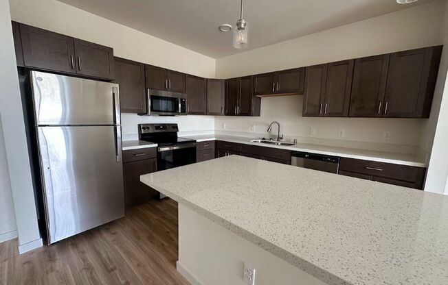 1 bed, 1 bath, 757 sqft, $1,349, Unit 143-220
