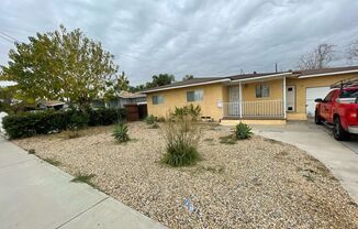 3 bedroom 1 Bathroom Home in Colton