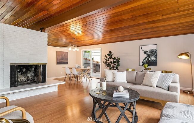 Newport Hills 3bed/1bath Home!