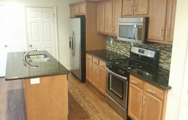 5 beds, 2 baths, $3,500