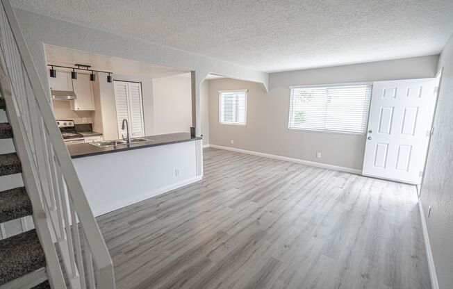 2 beds, 1 bath, $2,100