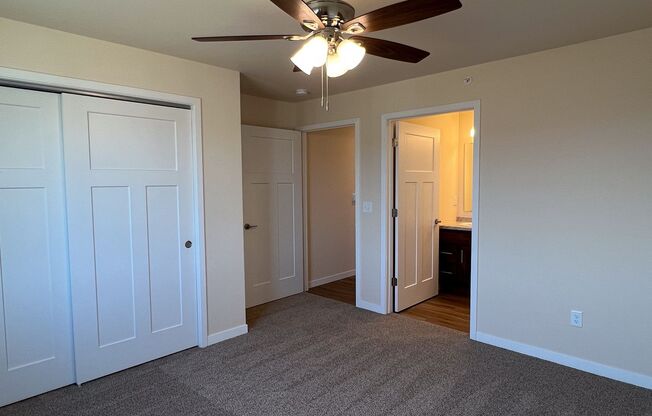 3 beds, 2 baths, 1,186 sqft, $1,540, Unit CH 1102-31