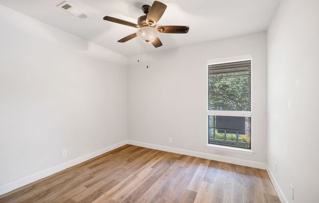 Charming 2-Bedroom, 1-Bath Duplex in Northwest Hills!