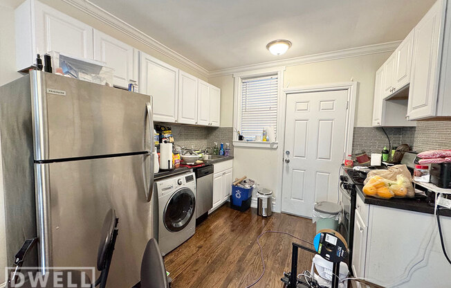 2535 N Seminary Ave