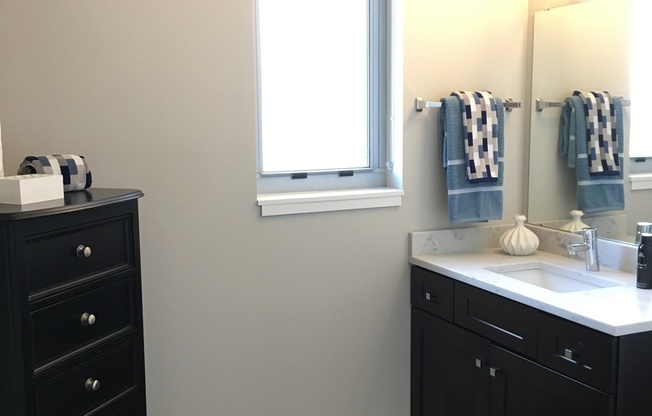 2 beds, 1.5 baths, 1,795 sqft, $2,950, Unit 502