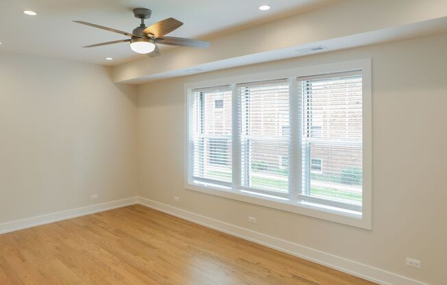 1 bed, 1 bath, 645 sqft, $2,150, Unit 3529.5-1E