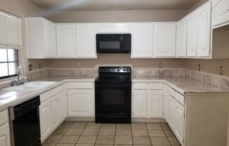 3 beds, 2 baths, $2,195, Unit 1