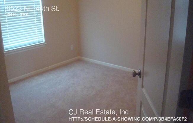6523 NE 44 ST