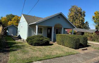 Fresh Updates! 4 Bedroom House in Southeast Eugene