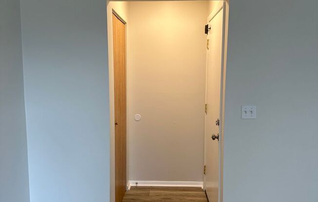 1 bed, 1 bath, 625 sqft, $1,150, Unit 204E