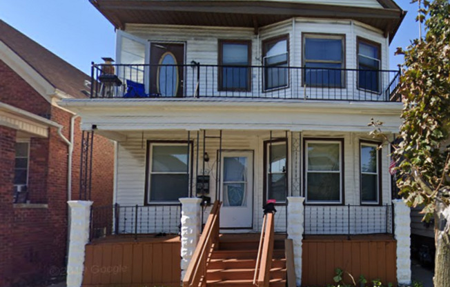 2345 S 9th Pl
