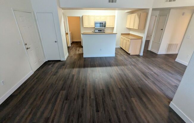 2 beds, 2 baths, $1,375, Unit # 1044