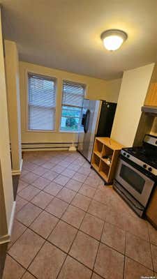 2 beds, 1 bath, $2,600