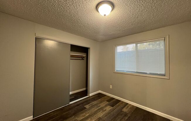 2 beds, 1 bath, 825 sqft, $1,300, Unit 306