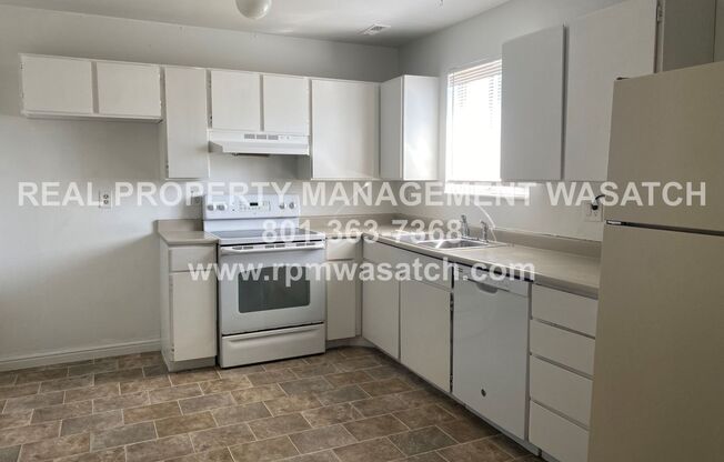 3 beds, 1.5 baths, $1,550