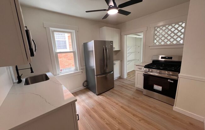 Pittsburgh - 4 Bedroom 2 Bathroom - Recently Renovated House
