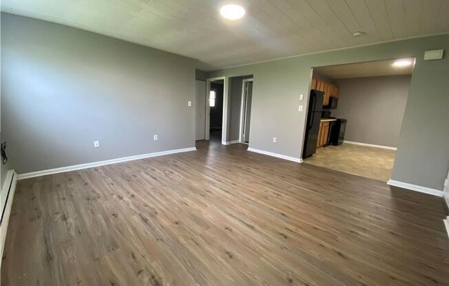 2 beds, 1 bath, 1,000 sqft, $1,345, Unit Unit 6