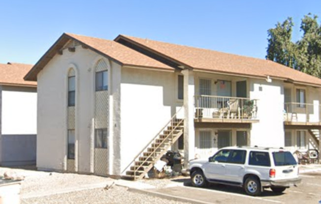 2 beds, 1 bath, $1,450, Unit 11350-23