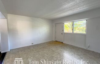 2 beds, 1 bath, $1,300