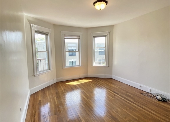 7 HARVARD TERRACE