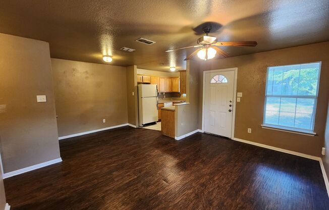 3 Bedroom Duplex Near Downtown Fort Worth