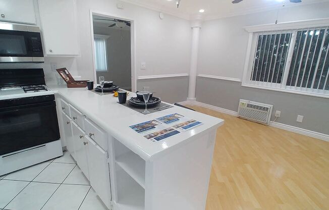 2 beds, 2 baths, 910 sqft, $2,450, Unit 308