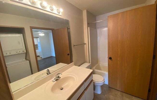 1 bed, 1 bath, 725 sqft, $935, Unit 315S