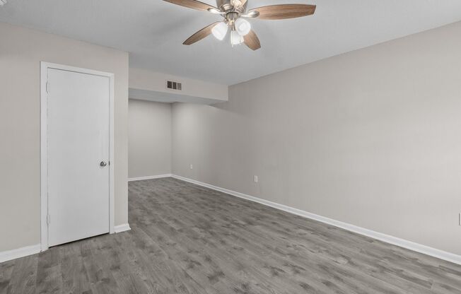 1 bed, 1 bath, 750 sqft, $899