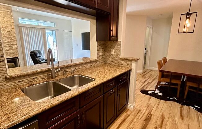 Modern and Convenient Condo Near Almaden Lake