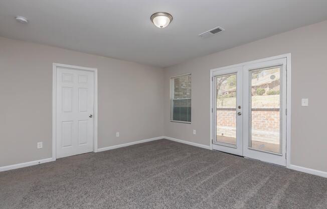 2 beds, 1 bath, $1,495