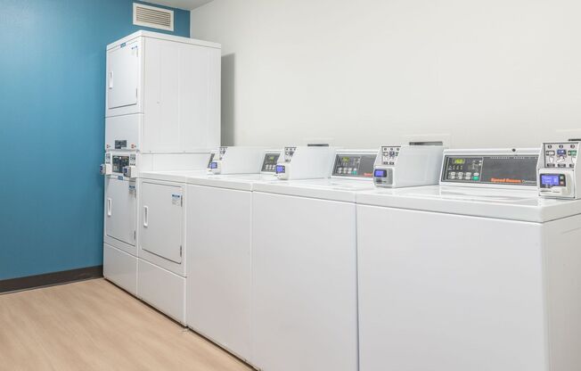 Studio, 1 bath, 540 sqft, $1,375, Unit 202