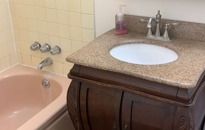 Affordable 1 Bedroom Condo In Central Las Vegas