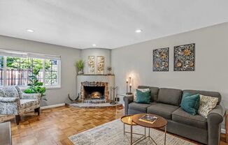 2125 Santa Clara Ave