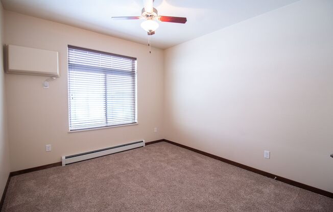 3 beds, 2 baths, 1,323 sqft, $1,725, Unit A202