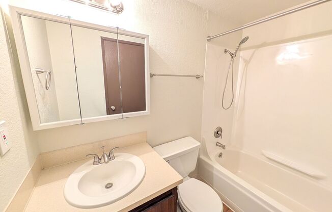 1 bed, 1 bath, 457 sqft, $1,395, Unit 108