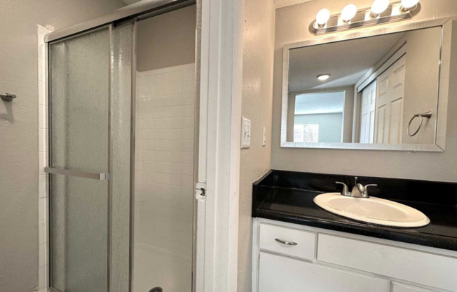 3 beds, 2 baths, 1,127 sqft, $1,595