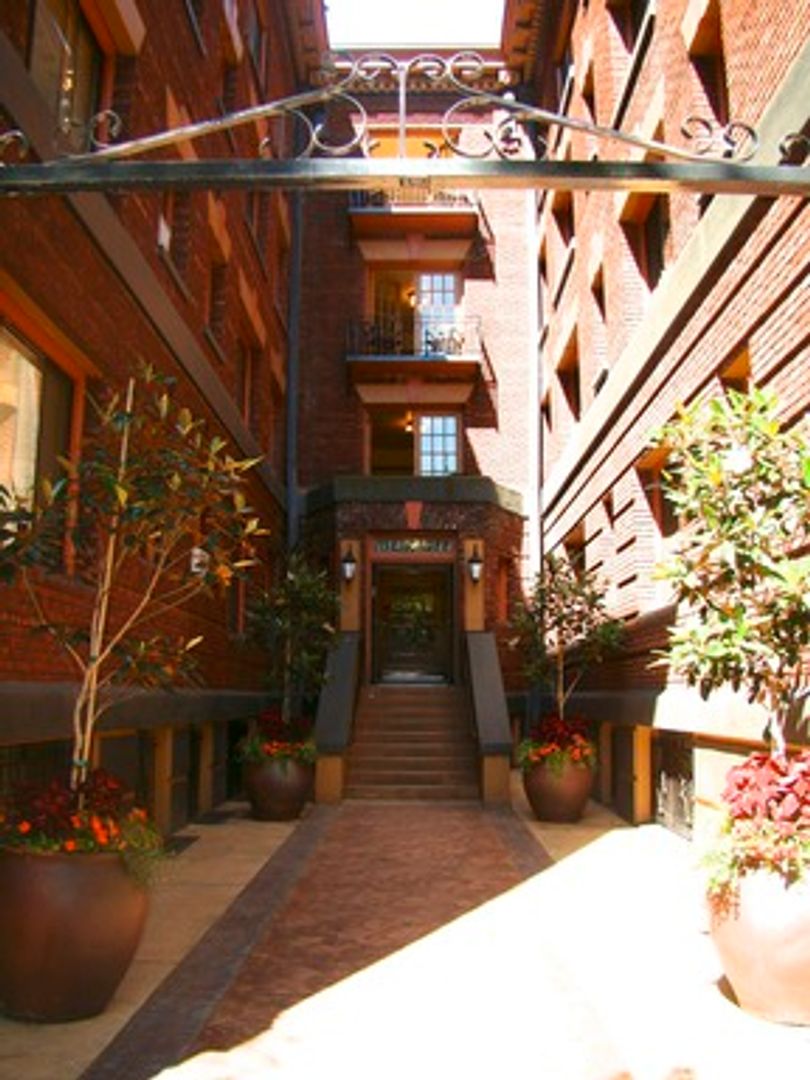 Melcliff Apartments