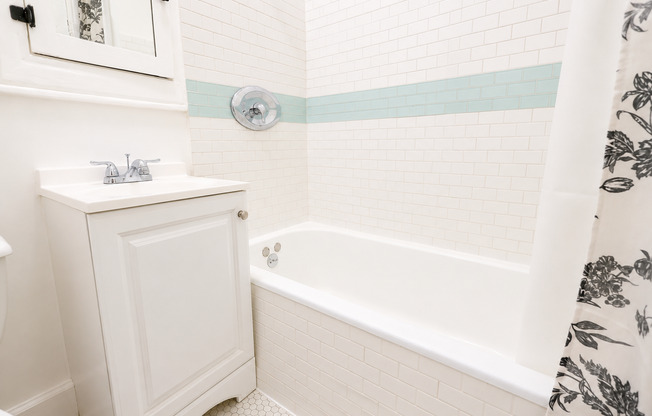 Studio, 1 bath, 450 sqft, $1,395, Unit Unit 101