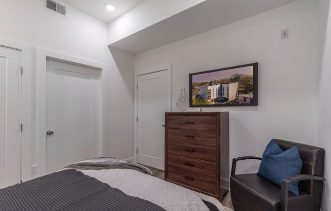 2 beds, 2 baths, 1,100 sqft, $1,875, Unit 208
