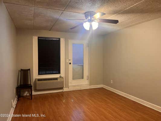 1 bed, 1 bath, 900 sqft, $1,750, Unit 2E